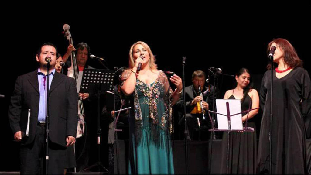 Elizabeth benitez Canto para una semilla